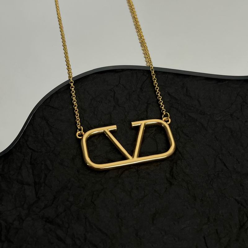 Valentino necklace 05lyx10 (5)